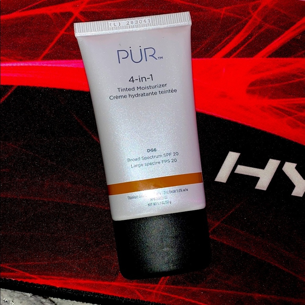 Brand New Pür Tinted Moisturizer in Shade DG6
